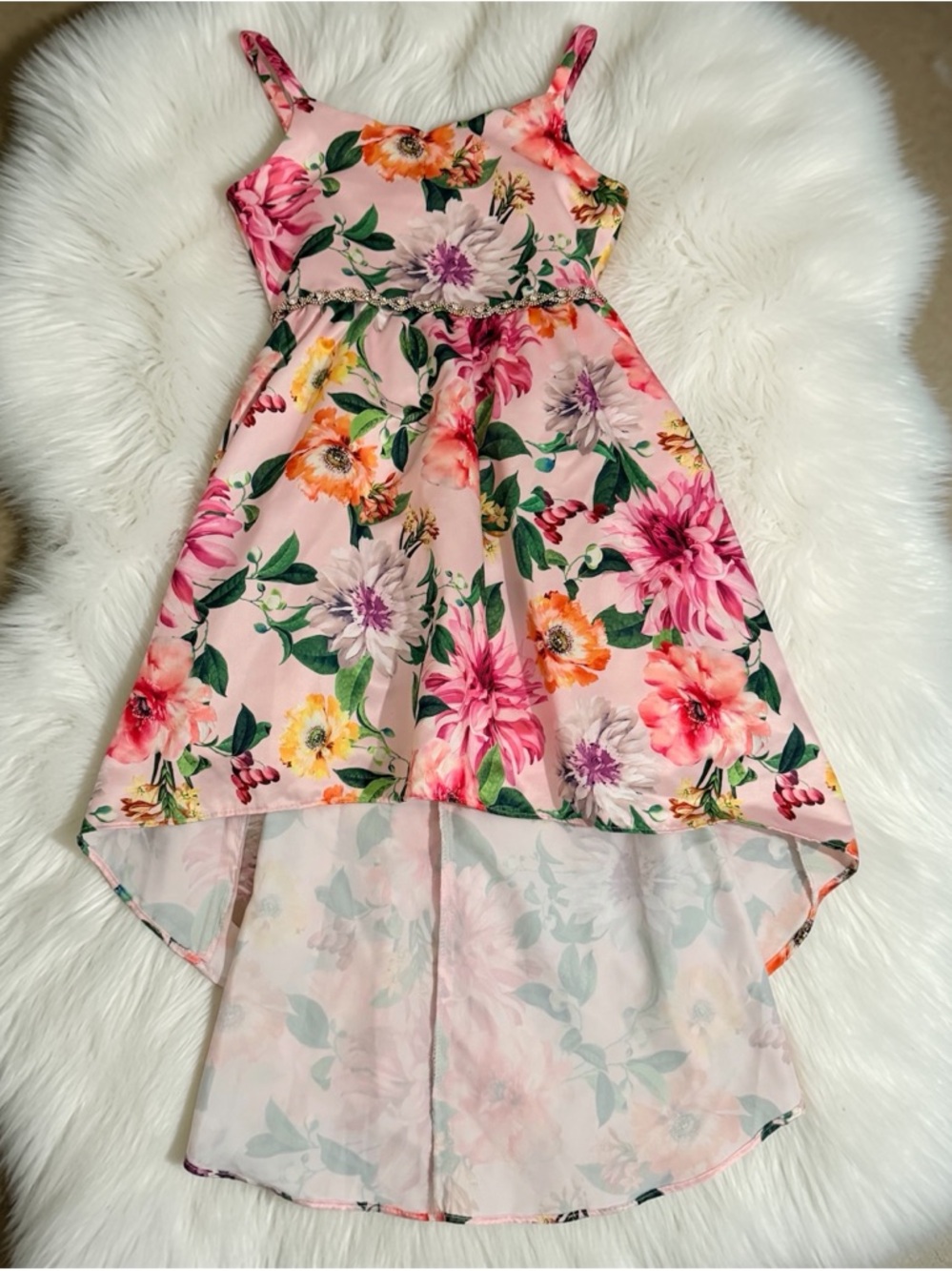 Girls Rare Edition size 10 beautiful flour dress with a gorgeous build-in belt